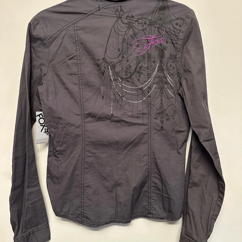 NWT Vintage Y2K Era Fox Charcoal Button Down Embellished Print Shirt Size Medium - Picture 7 of 9
